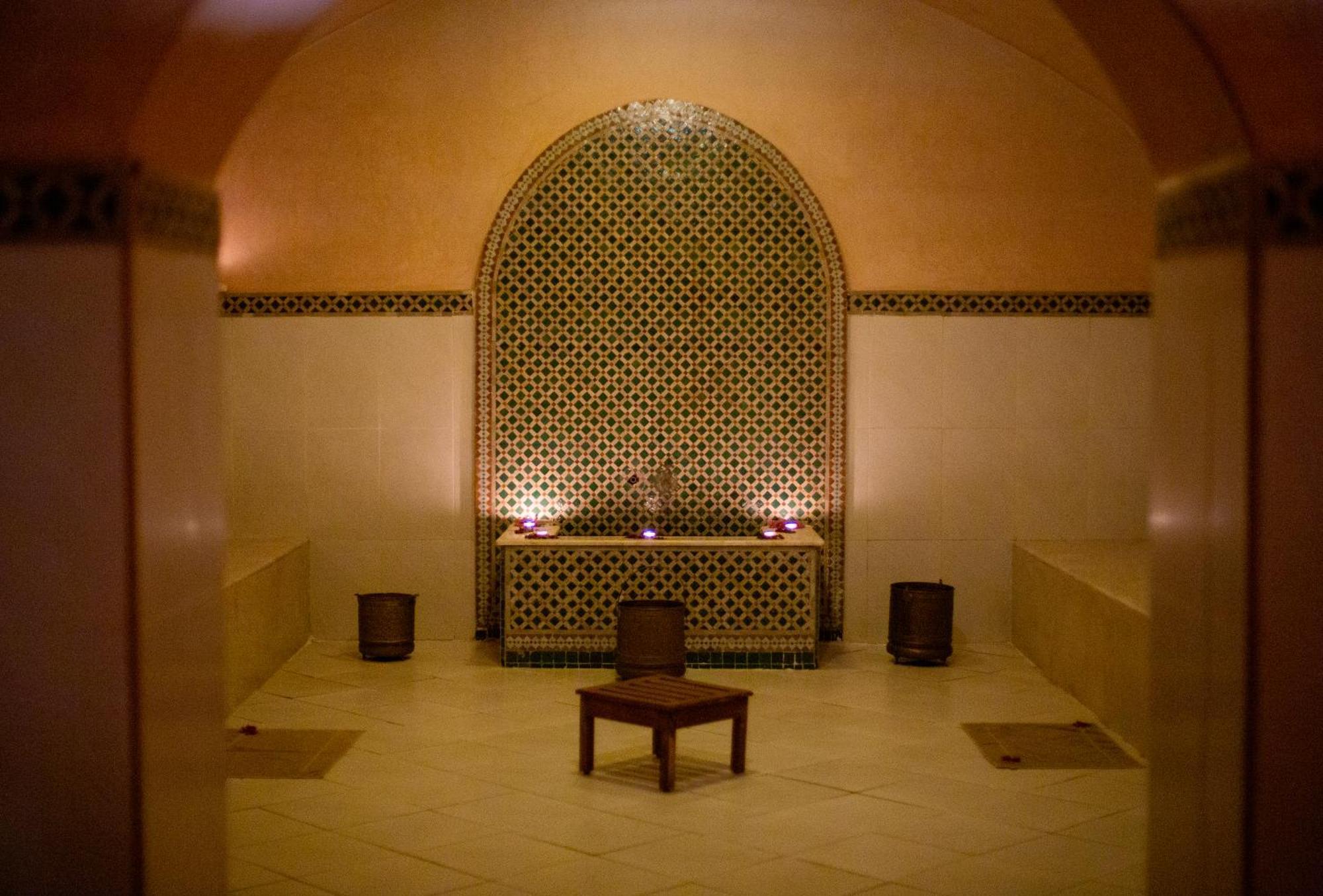 Grand Mogador Agdal & Spa Marrákes Kültér fotó A hammam in the Emirates Palace Hotel, Abu Dhabi, United Arab Emirates