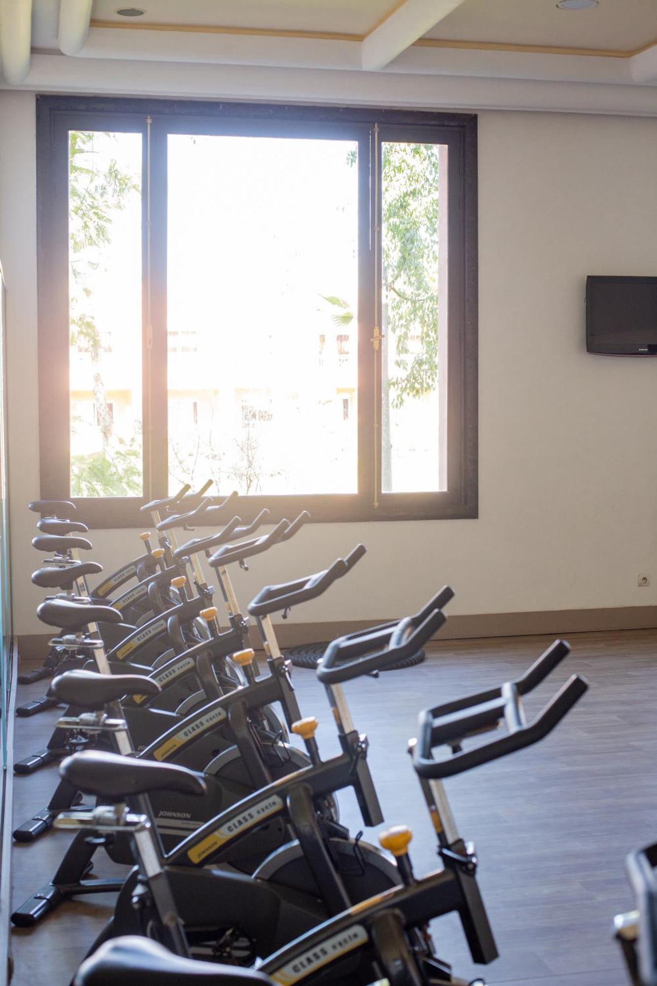 Grand Mogador Agdal & Spa Marrákes Kültér fotó The gym at the hotel