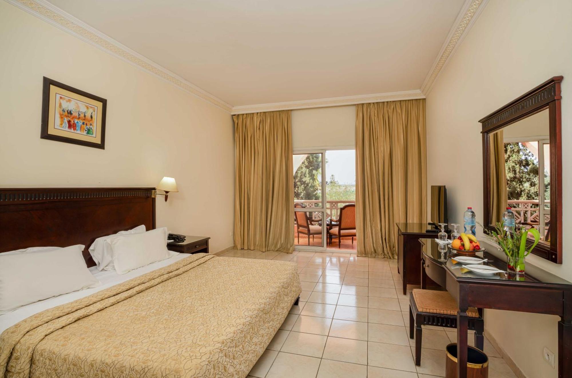 Grand Mogador Agdal & Spa Marrákes Kültér fotó A typical hotel room